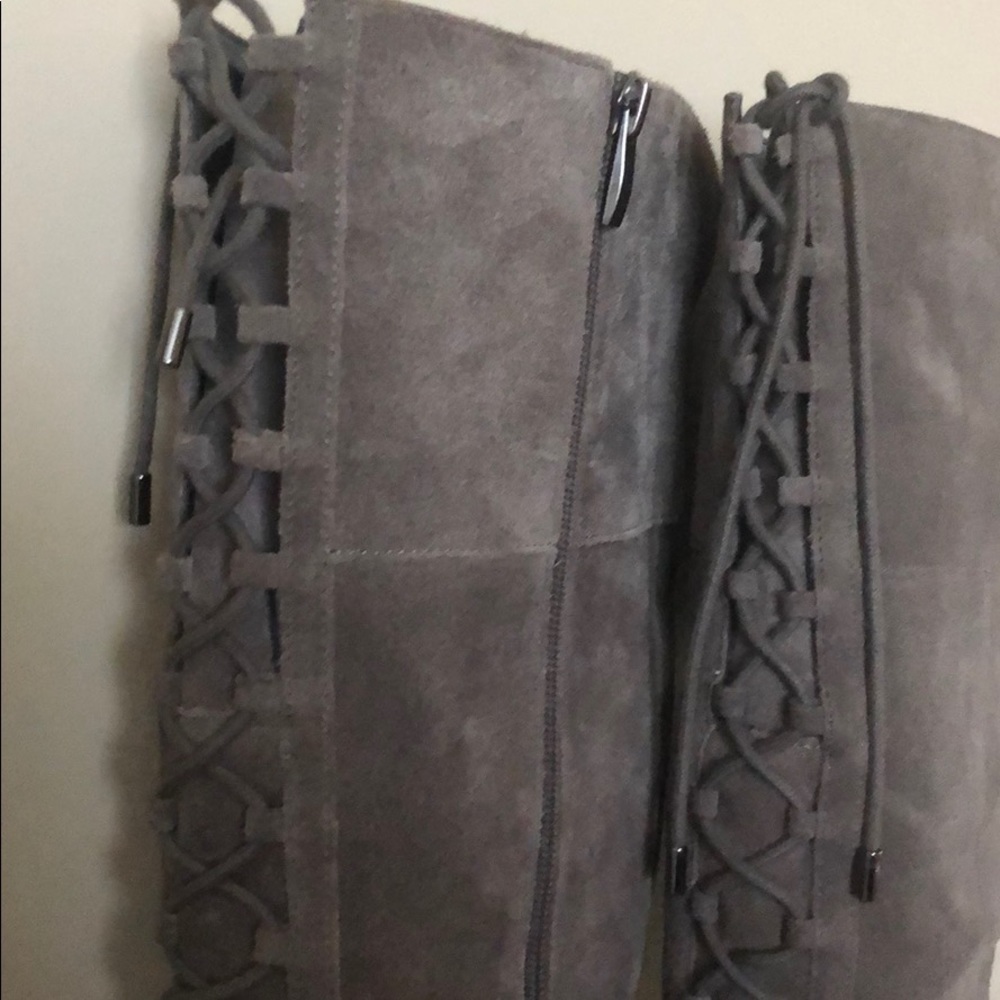 Boots - Picture 3 of 3